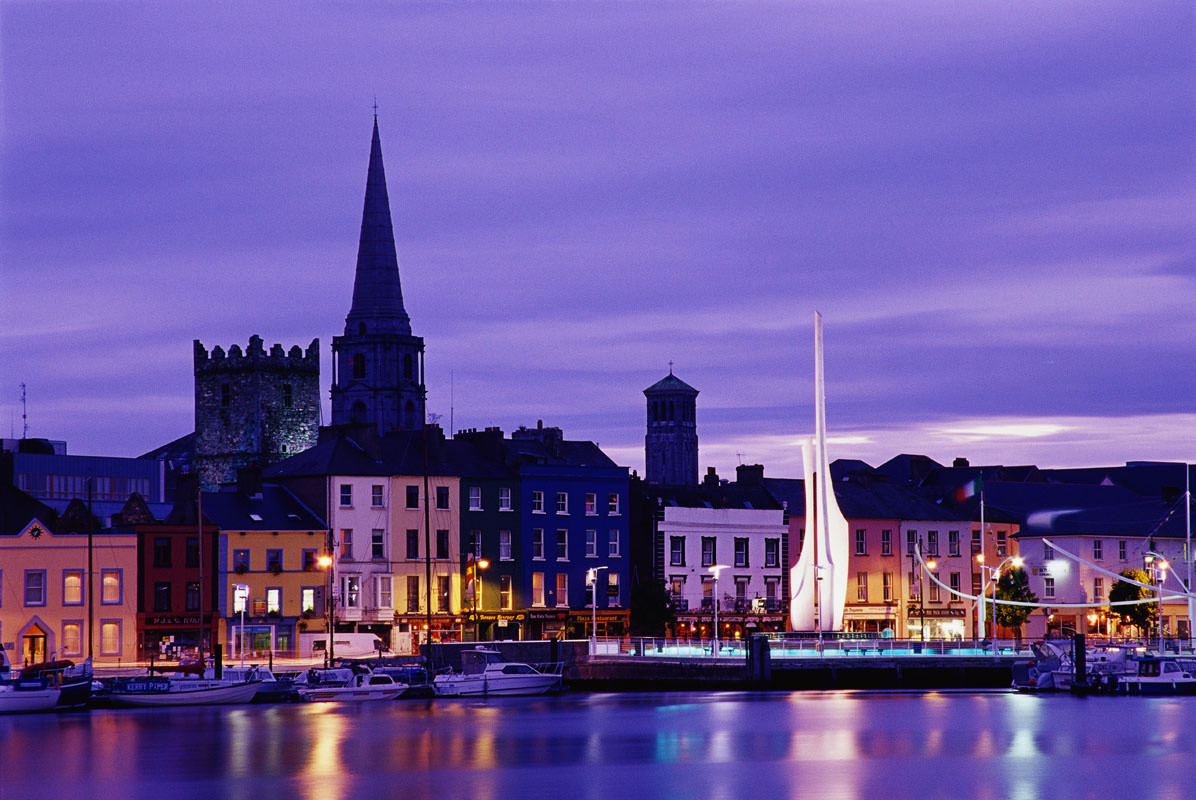 Waterford là thành phố lâu đời nhất và lớn thứ 5 ở Ireland