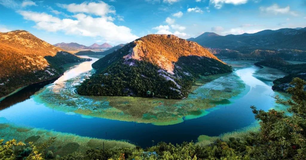 Skadar là hồ nước lớn nhất trên bán đảo Balkan